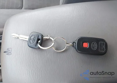 2005 Toyota Camry Le из США, поврежденный, VIN 4T1BE32K75U076403